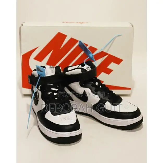 Nike Sneakers