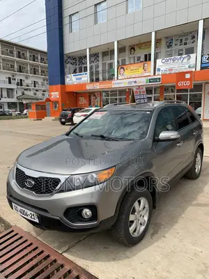 Kia Sorento LX 2012 Silver
