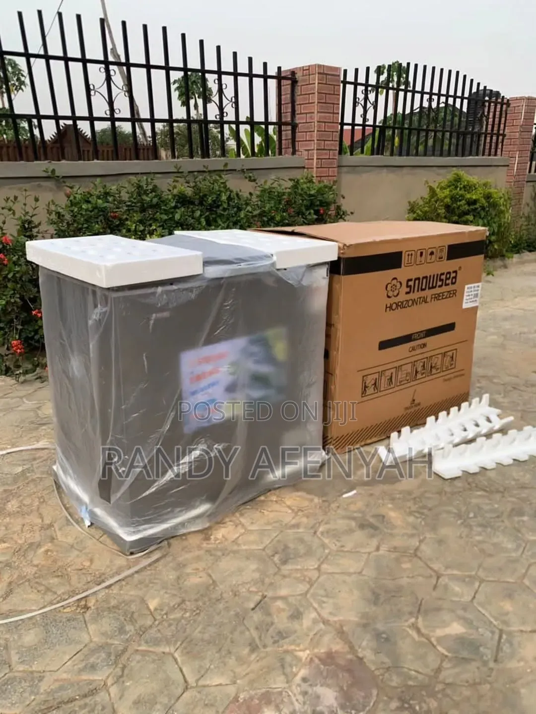 Chest Freezer 201 Litres
