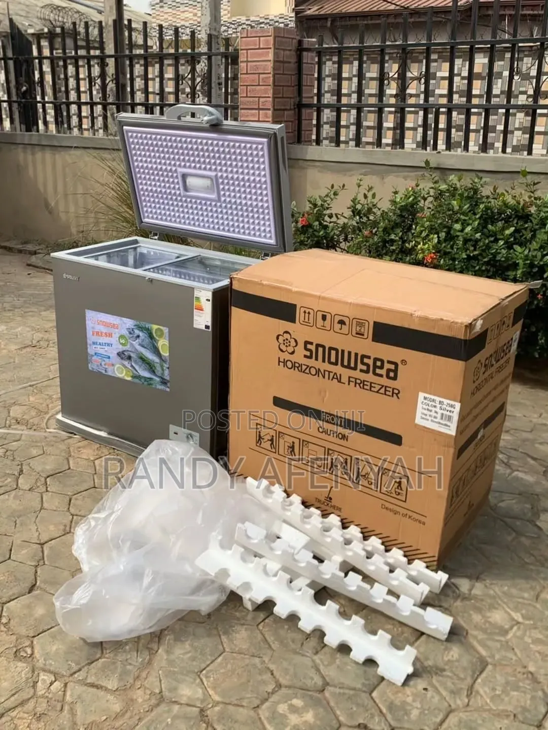 Chest Freezer 201 Litres