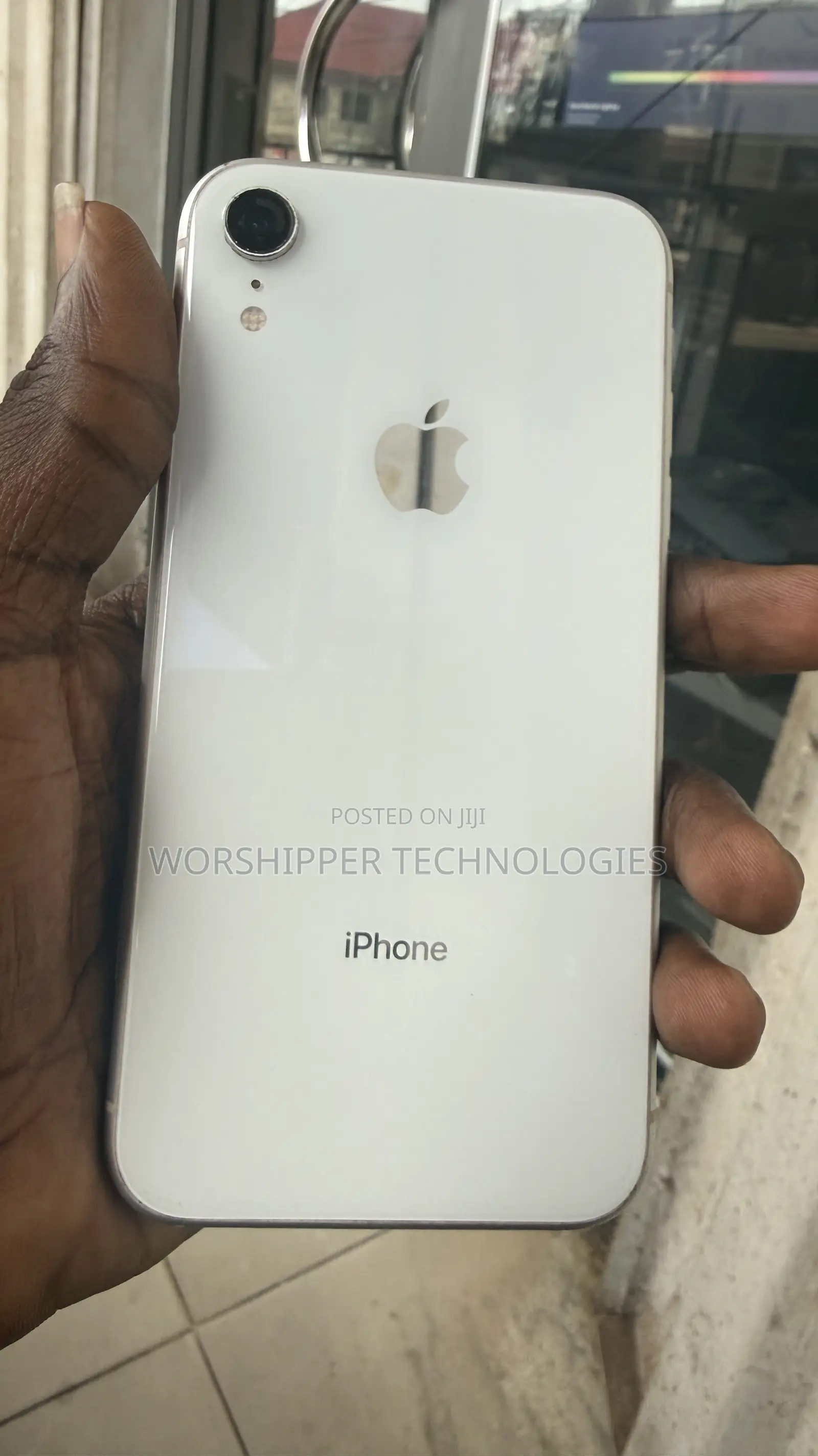 Apple iPhone XR 64 GB Silver
