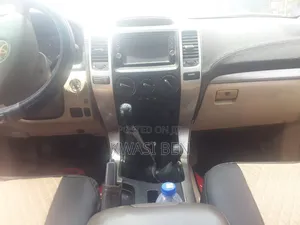 Toyota Land Cruiser Prado 2008 Black