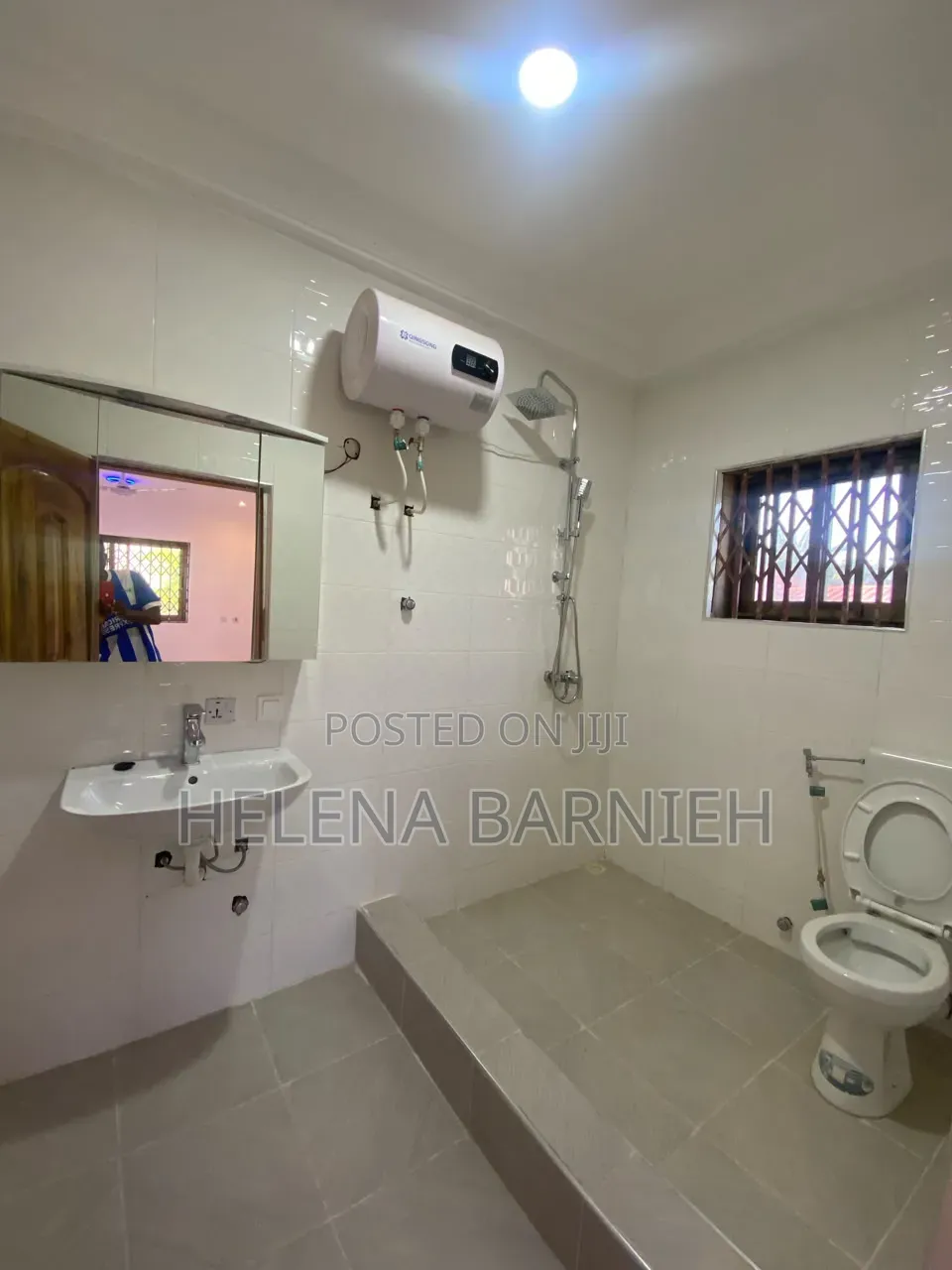 3bdrm Apartment in Helena Estate Agency, Ga South Municipal for rent