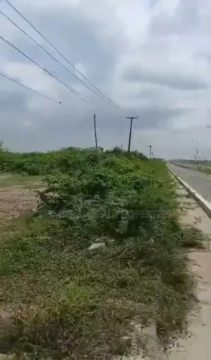 Main Road 19 Acres Plots at Adjiriganor School to Borteyman for Sale