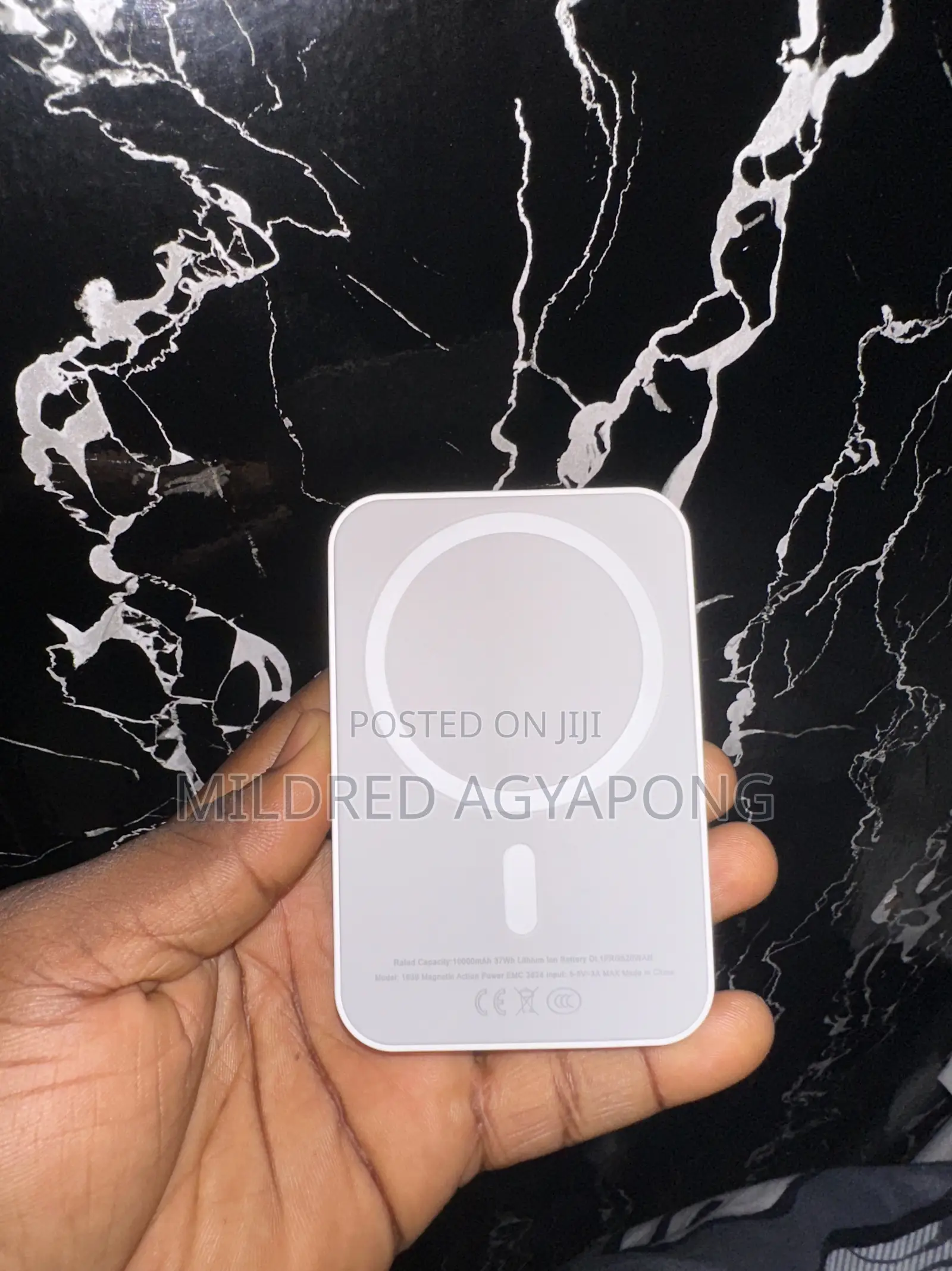 Apple Wireless Magnetic Power Bank