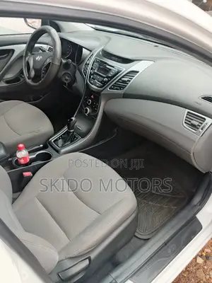 Hyundai Elantra Limited 4dr Sedan (1.8L 4cyl 6A) 2014 White