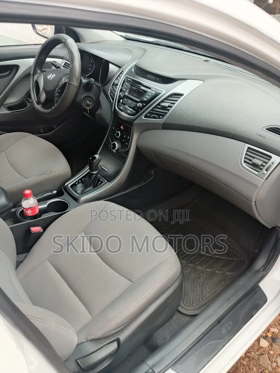 Hyundai Elantra Limited 4dr Sedan (1.8L 4cyl 6A) 2014 White