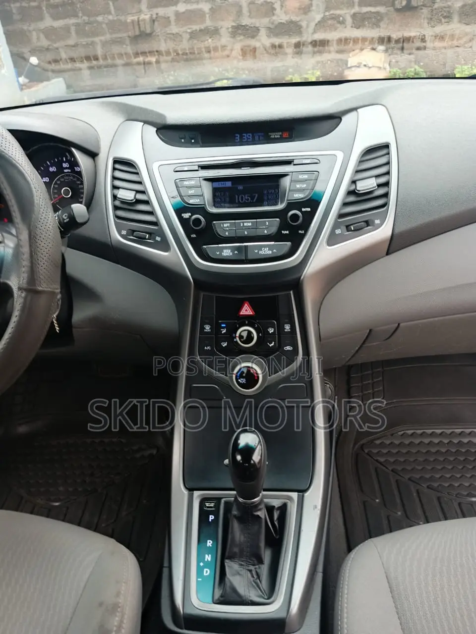 Hyundai Elantra Limited 4dr Sedan (1.8L 4cyl 6A) 2014 White