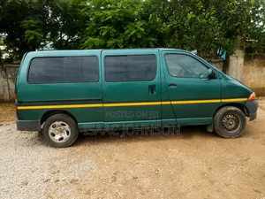 Toyota HiAce 2008 Green