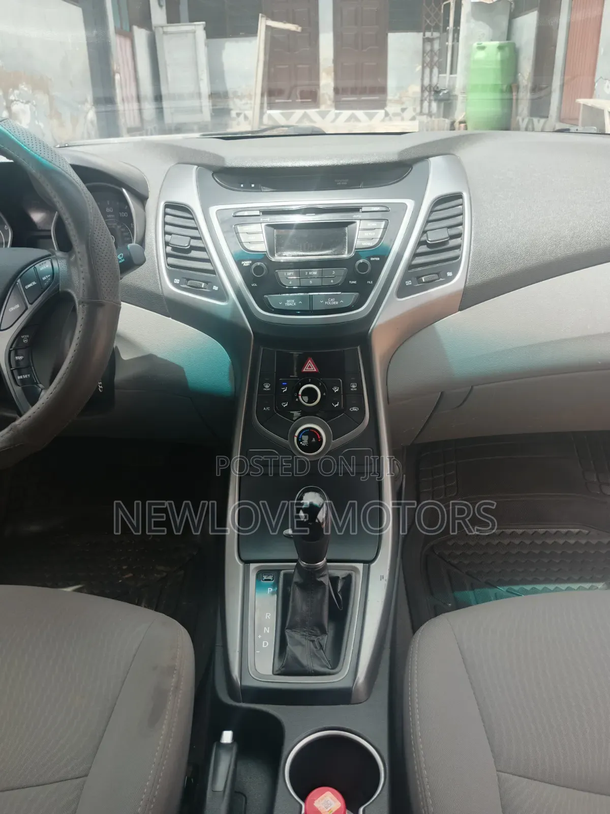 Hyundai Elantra 2015 White