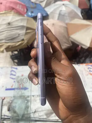 Apple iPhone 11 64 GB Purple