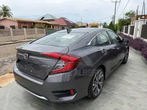 Honda Civic Touring Sedan 2019 Gray