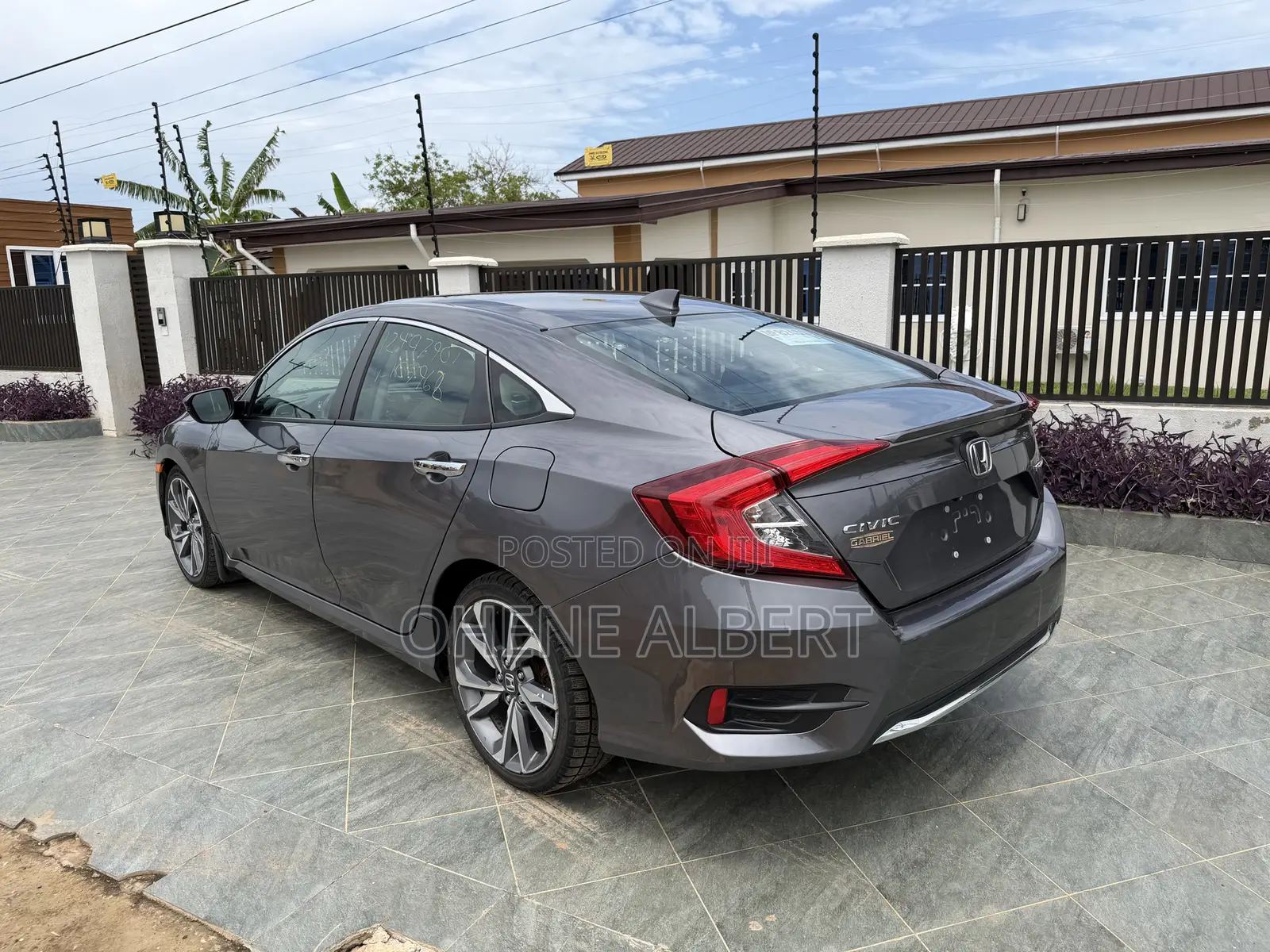 Honda Civic Touring Sedan 2019 Gray