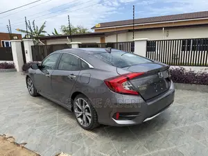 Honda Civic Touring Sedan 2019 Gray