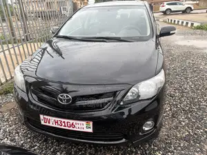 Toyota Corolla 2013 Black