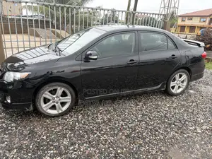 Toyota Corolla 2013 Black