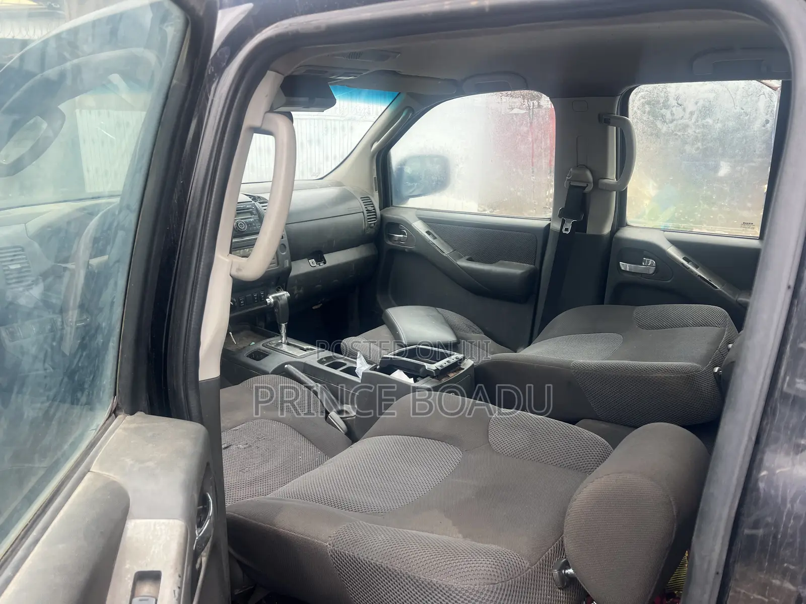 Nissan Navara 2014 Black