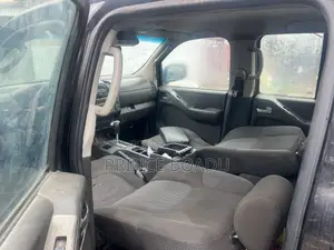 Nissan Navara 2014 Black