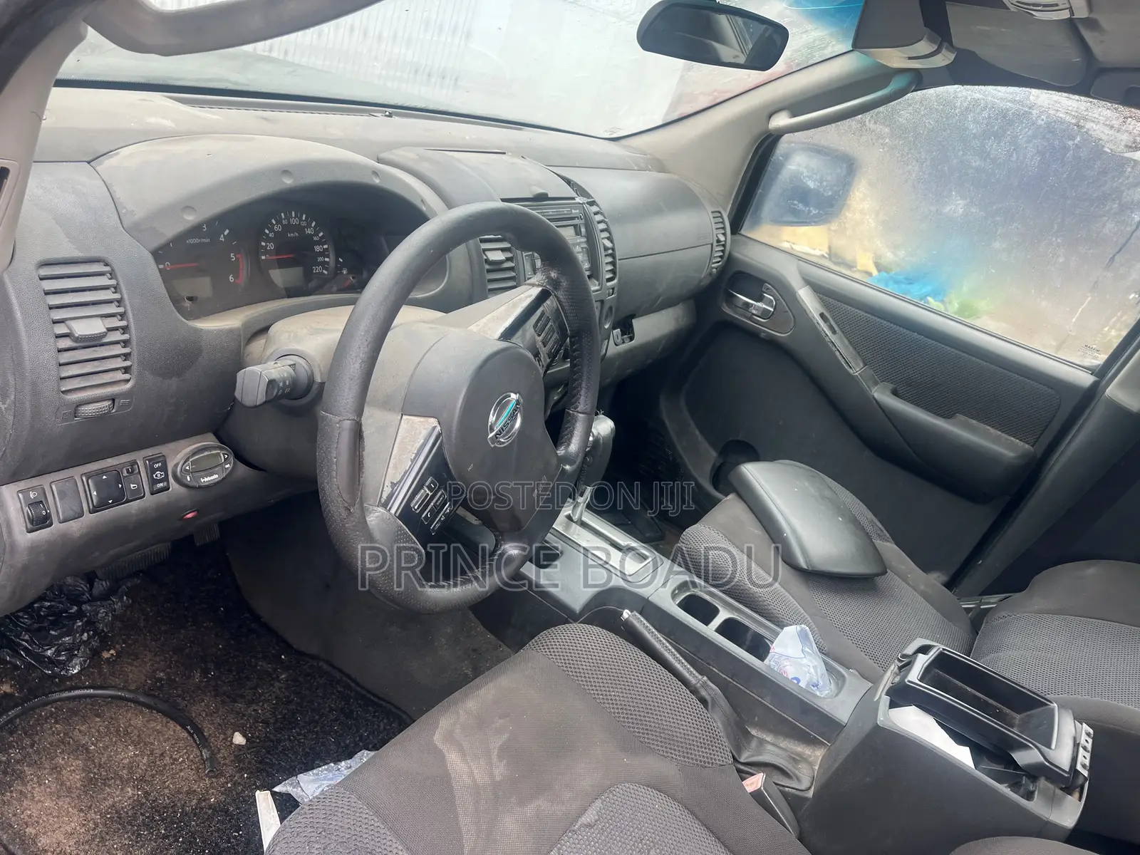 Nissan Navara 2014 Black