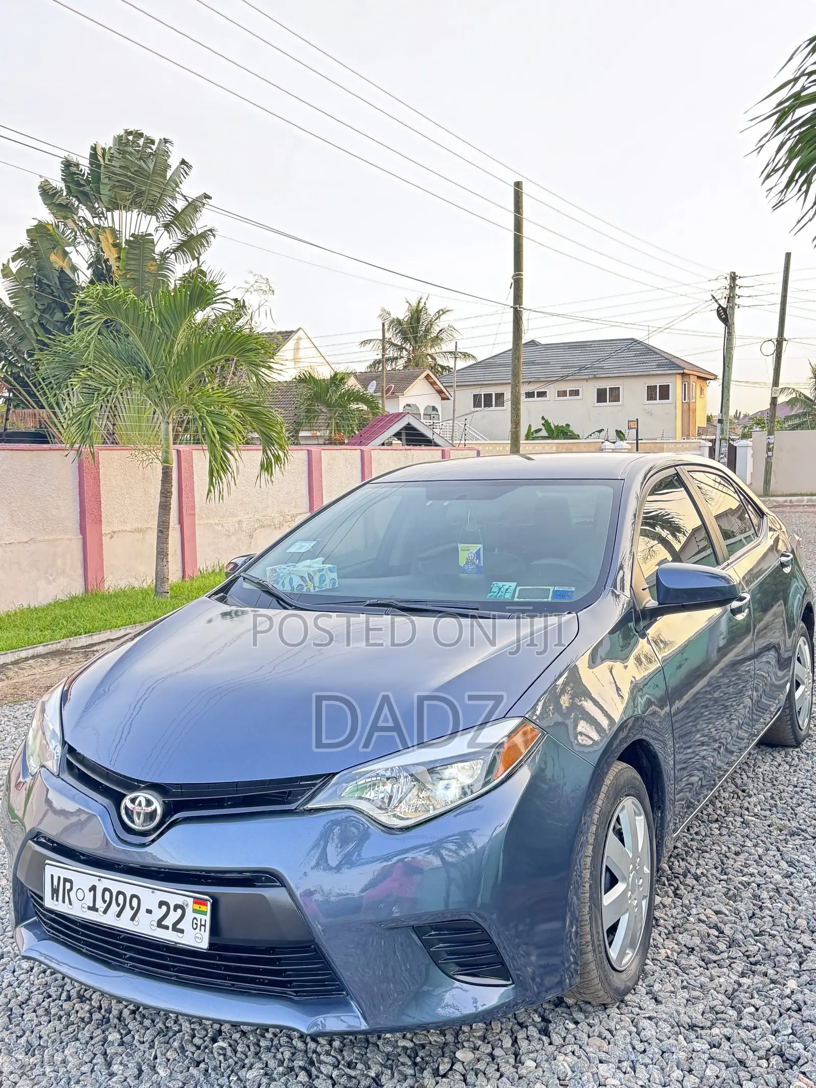 Toyota Corolla LE 4dr Sedan (1.8L 4cyl CVT) 2015 Gray
