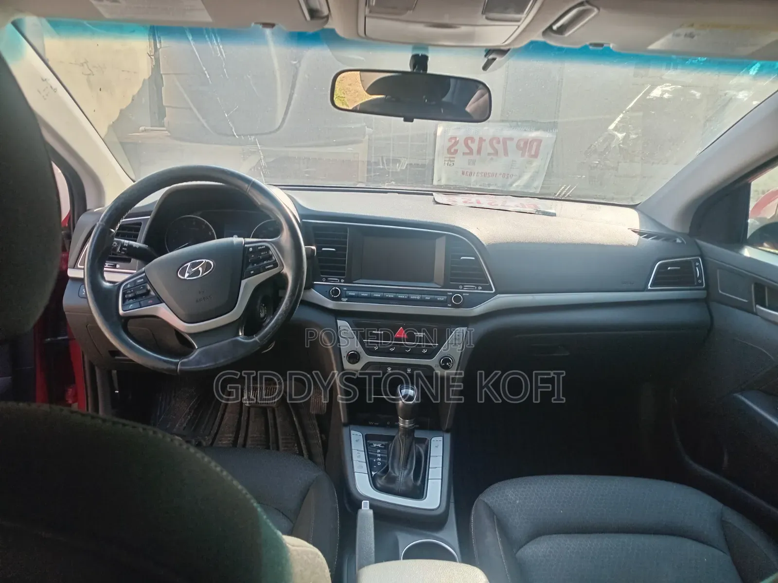 Hyundai Elantra Limited Sedan FWD (2.0L 4cyl 6A) 2017