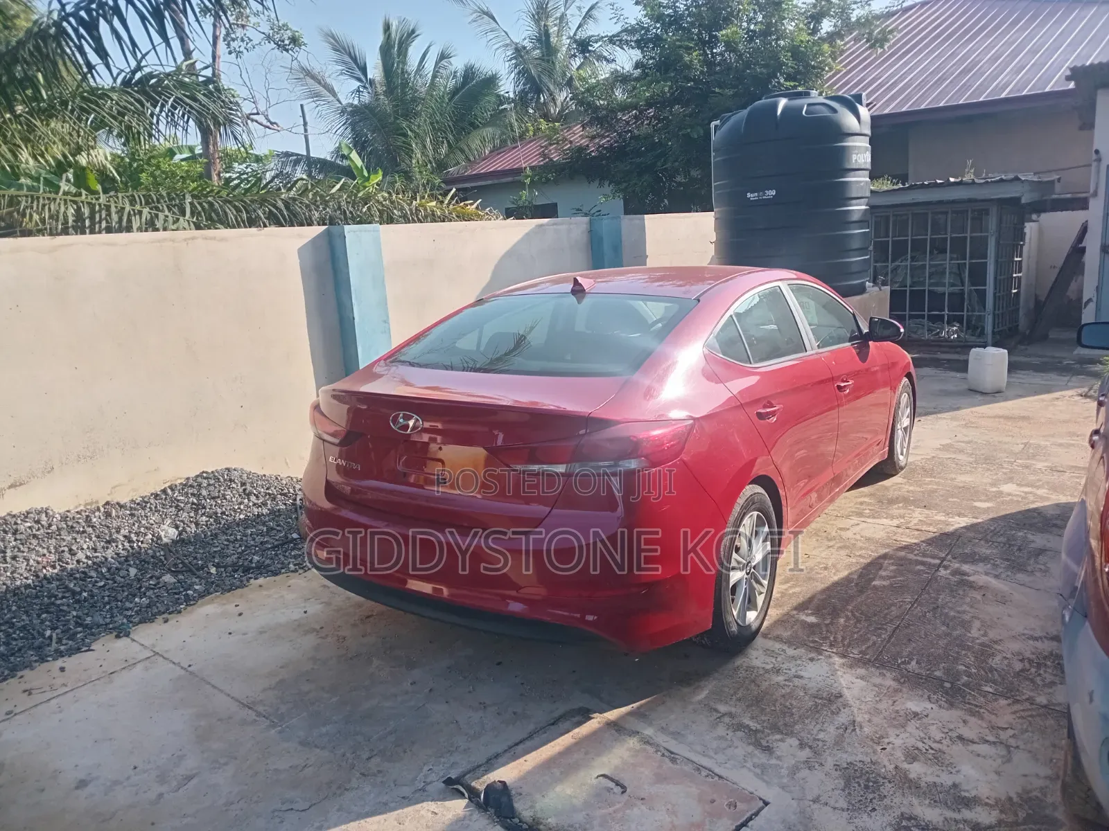 Hyundai Elantra Limited Sedan FWD (2.0L 4cyl 6A) 2017