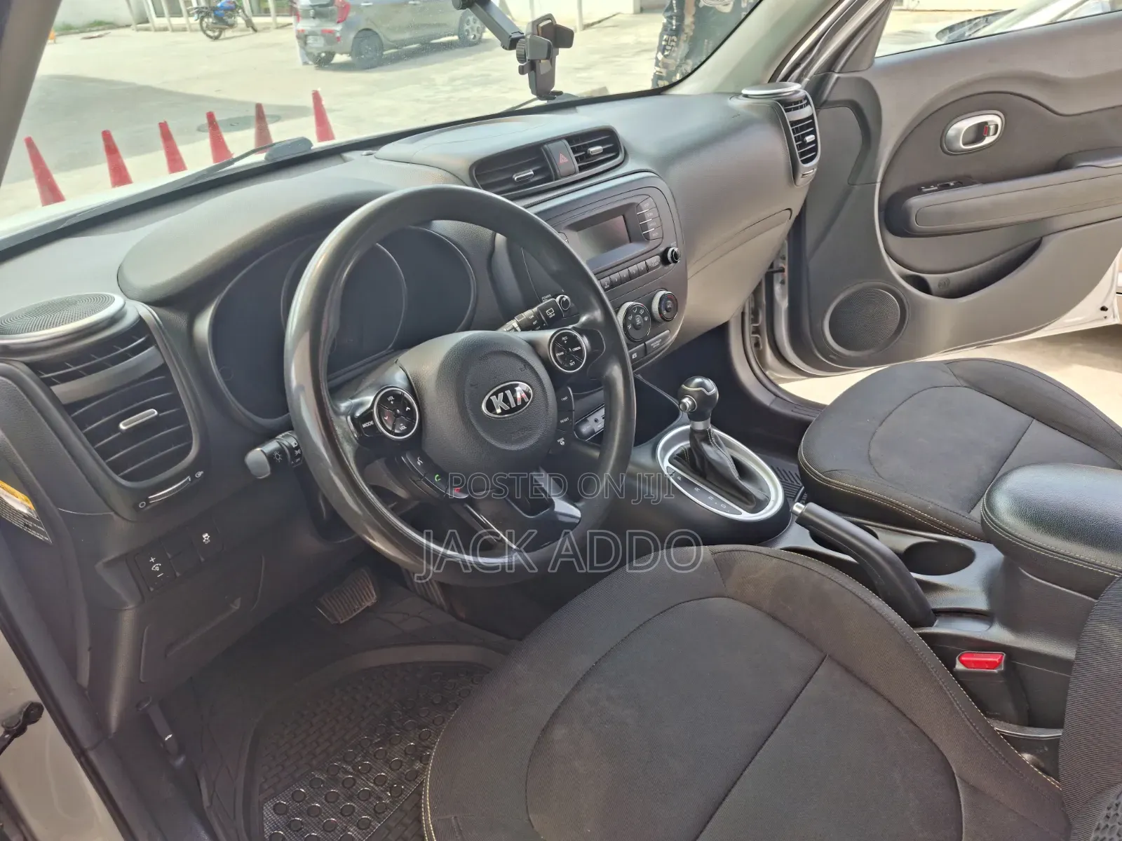 Kia Soul + 4dr Wagon (2.0L 4cyl 6A) 2015 Silver