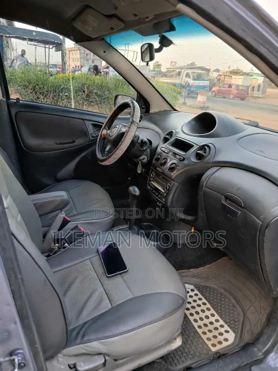 Toyota Yaris 2005 Gray
