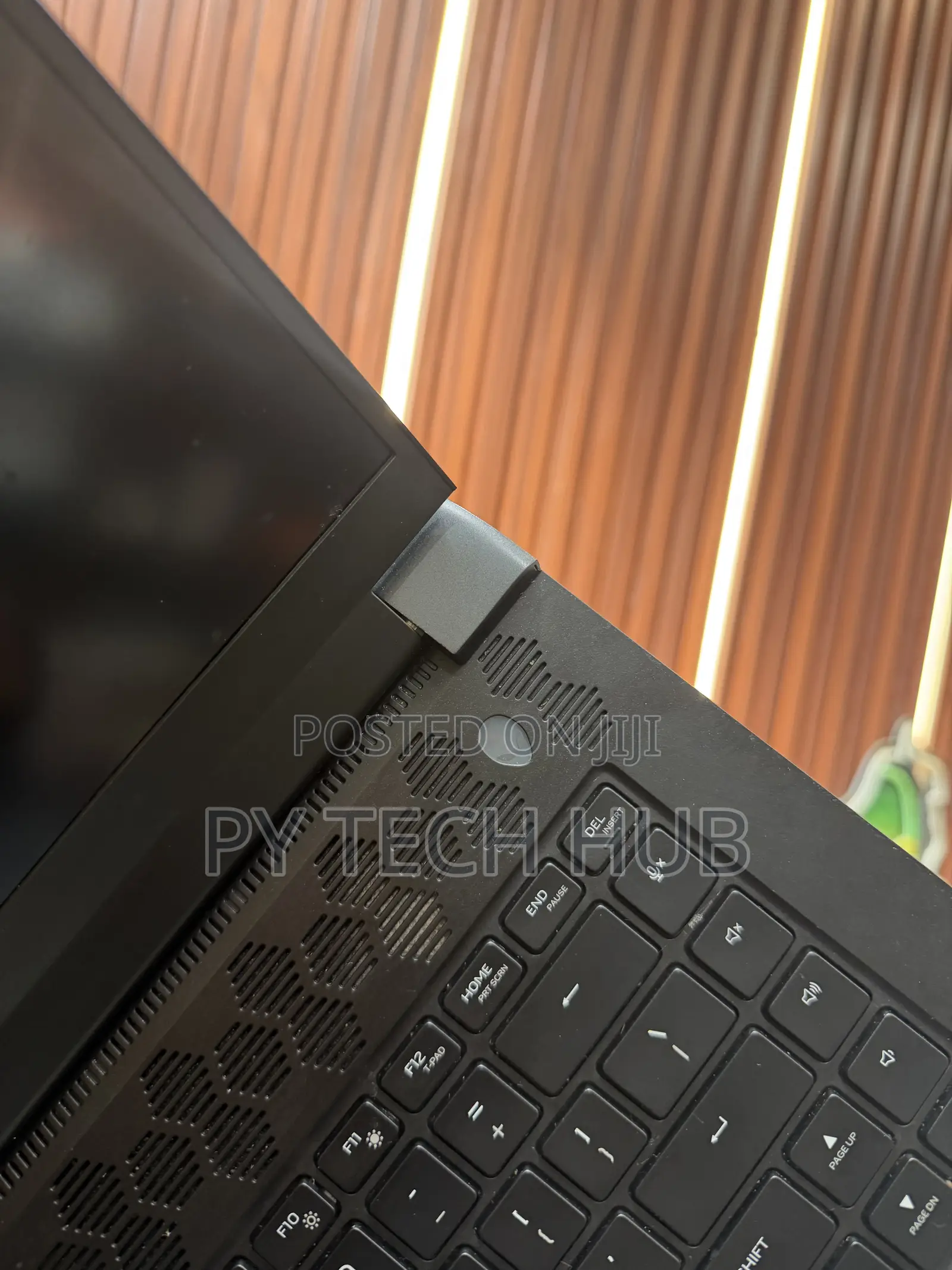 Laptop Alienware 17 R5 16GB Intel Core i5 SSD 512GB
