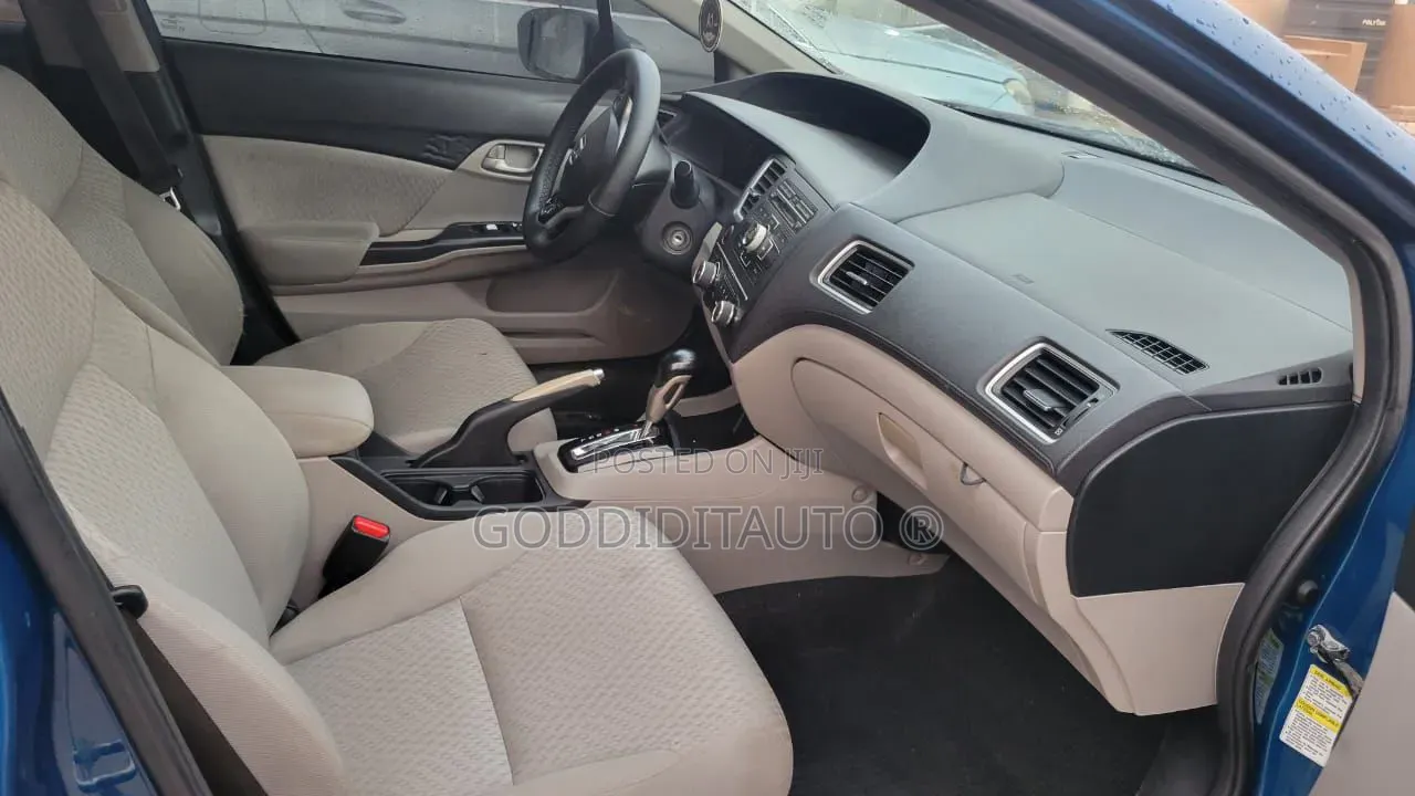Honda Civic LX 4dr Sedan (1.8L 4cyl 5M) 2015 Blue