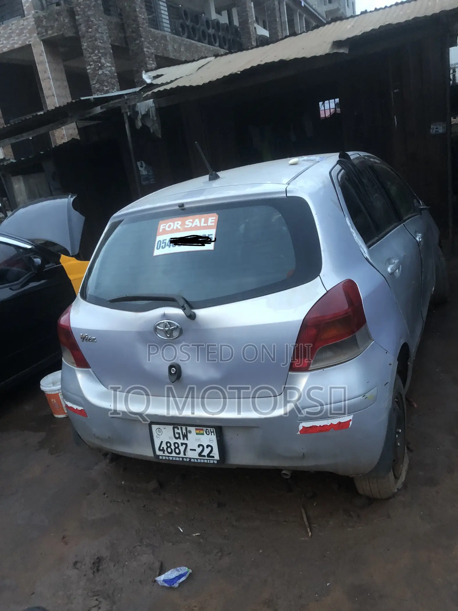 Toyota Vitz 1.0 FWD 3dr 2009 Silver