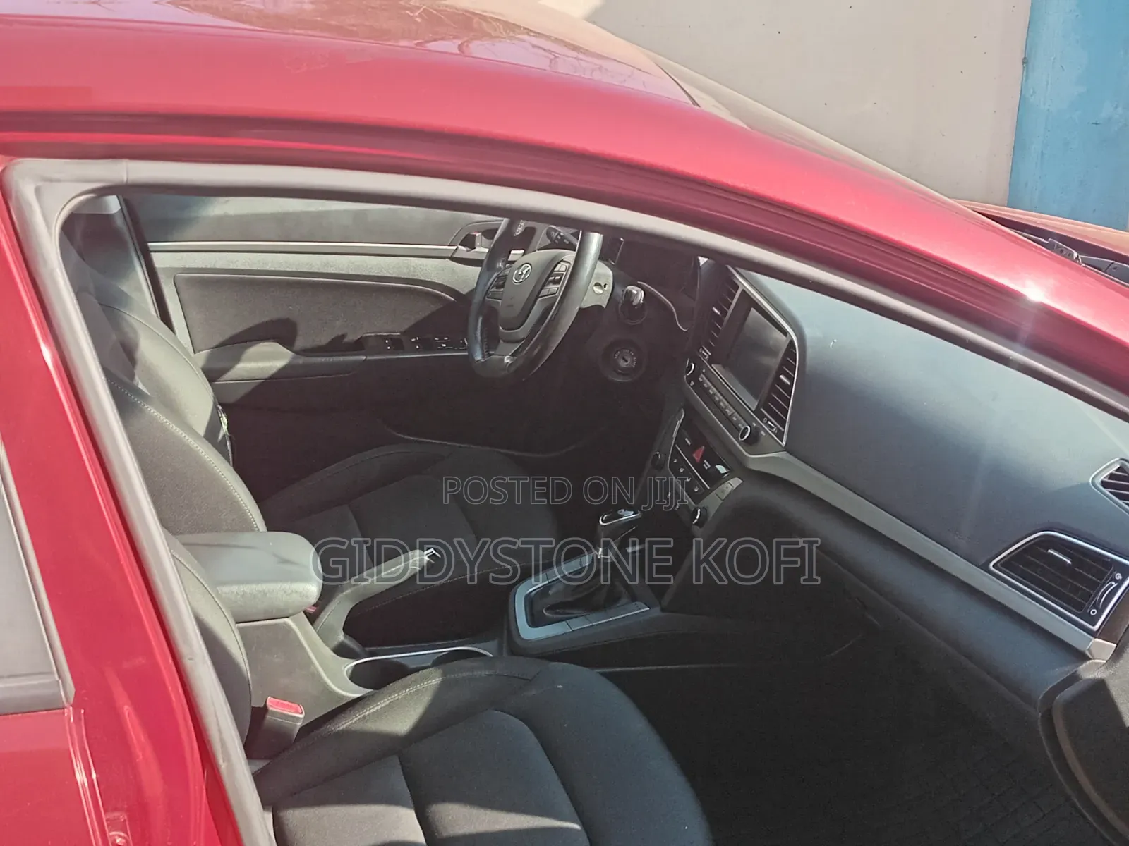 Hyundai Elantra Limited Sedan FWD (2.0L 4cyl 6A) 2017