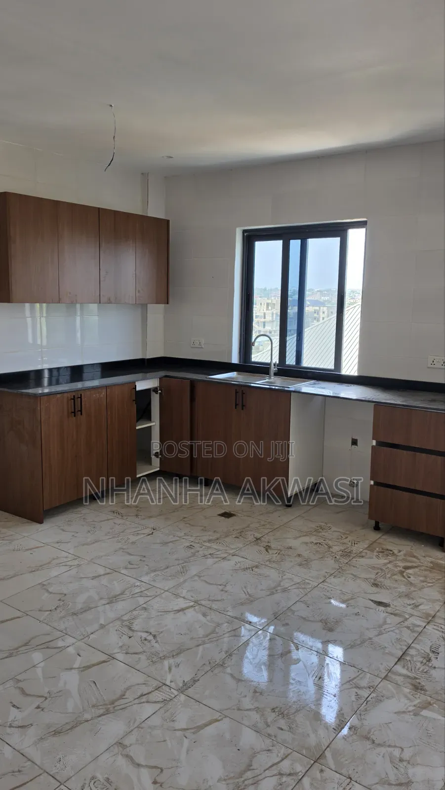 2bdrm Apartment in Klagon, Sakumono for rent