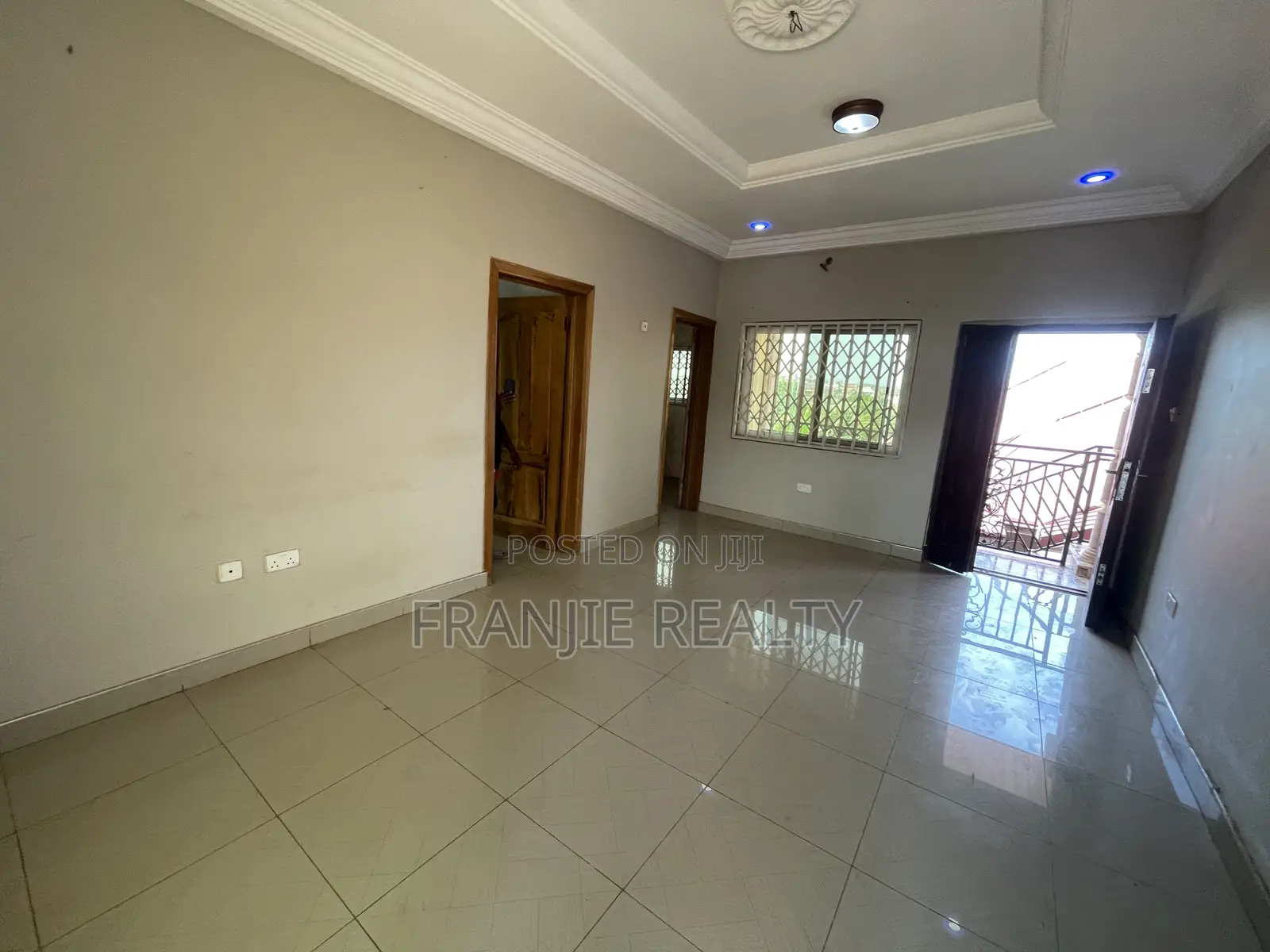 1bdrm Apartment in Franjie Realty, West Hills Mall Area for rent