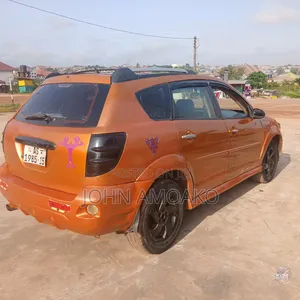 Pontiac Vibe 2007 Orange