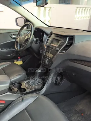 Hyundai Santa Fe 2015 Black