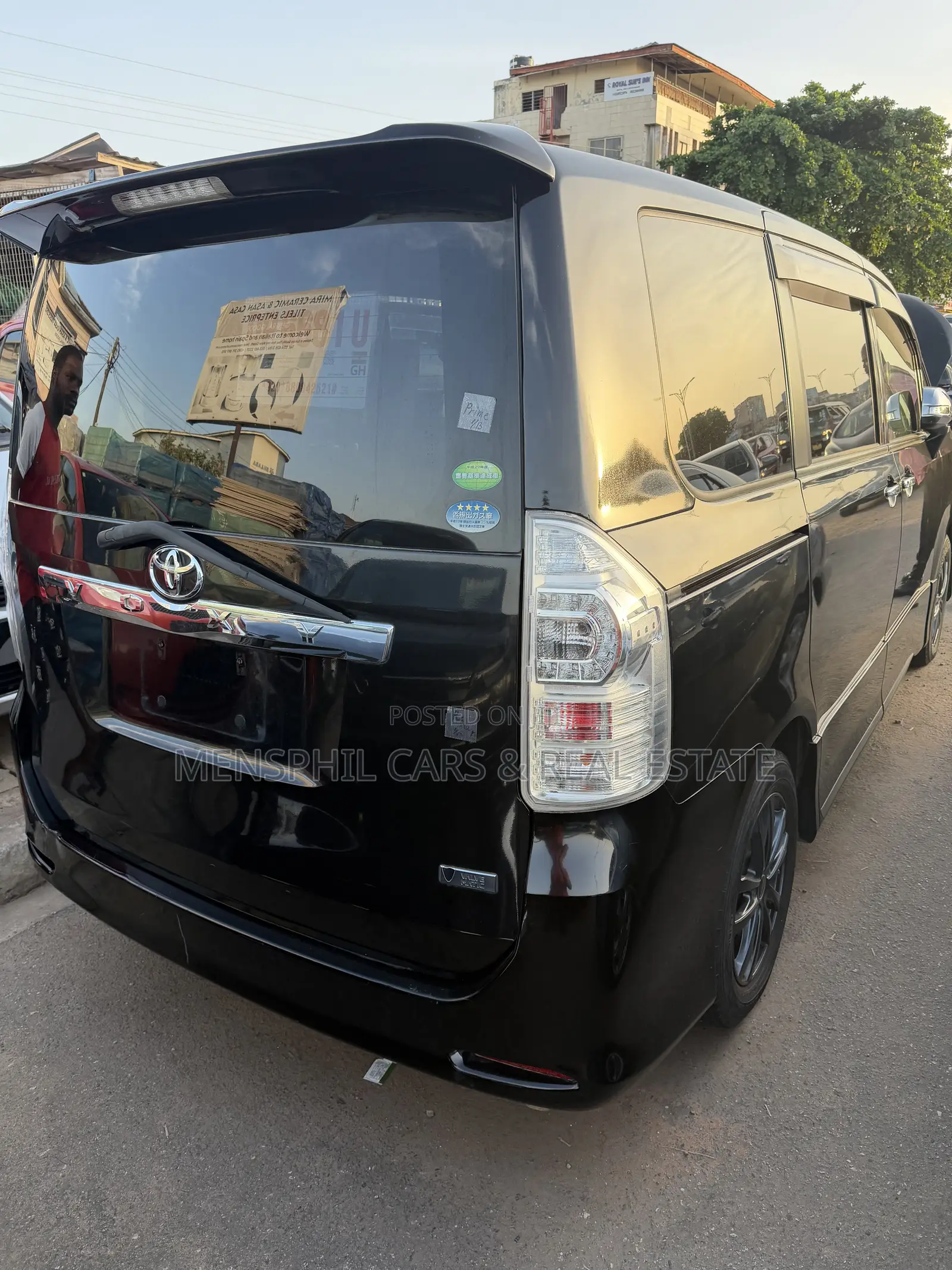 Toyota Voxy 2013 Black