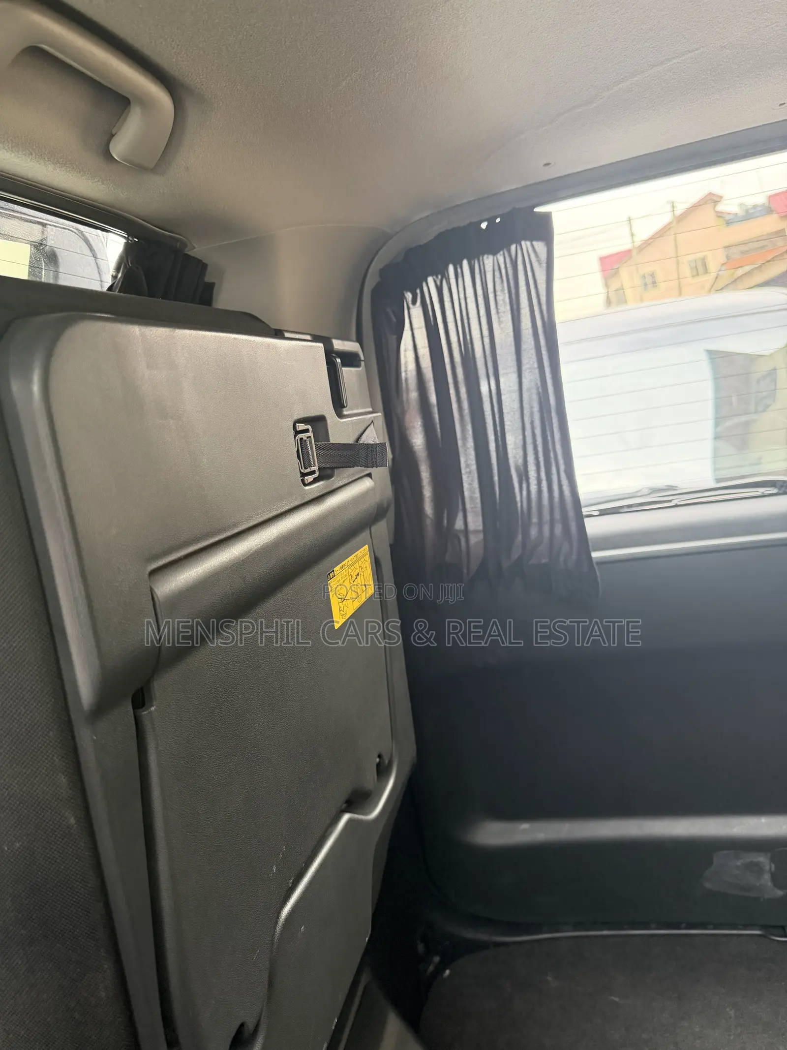 Toyota Voxy 2012