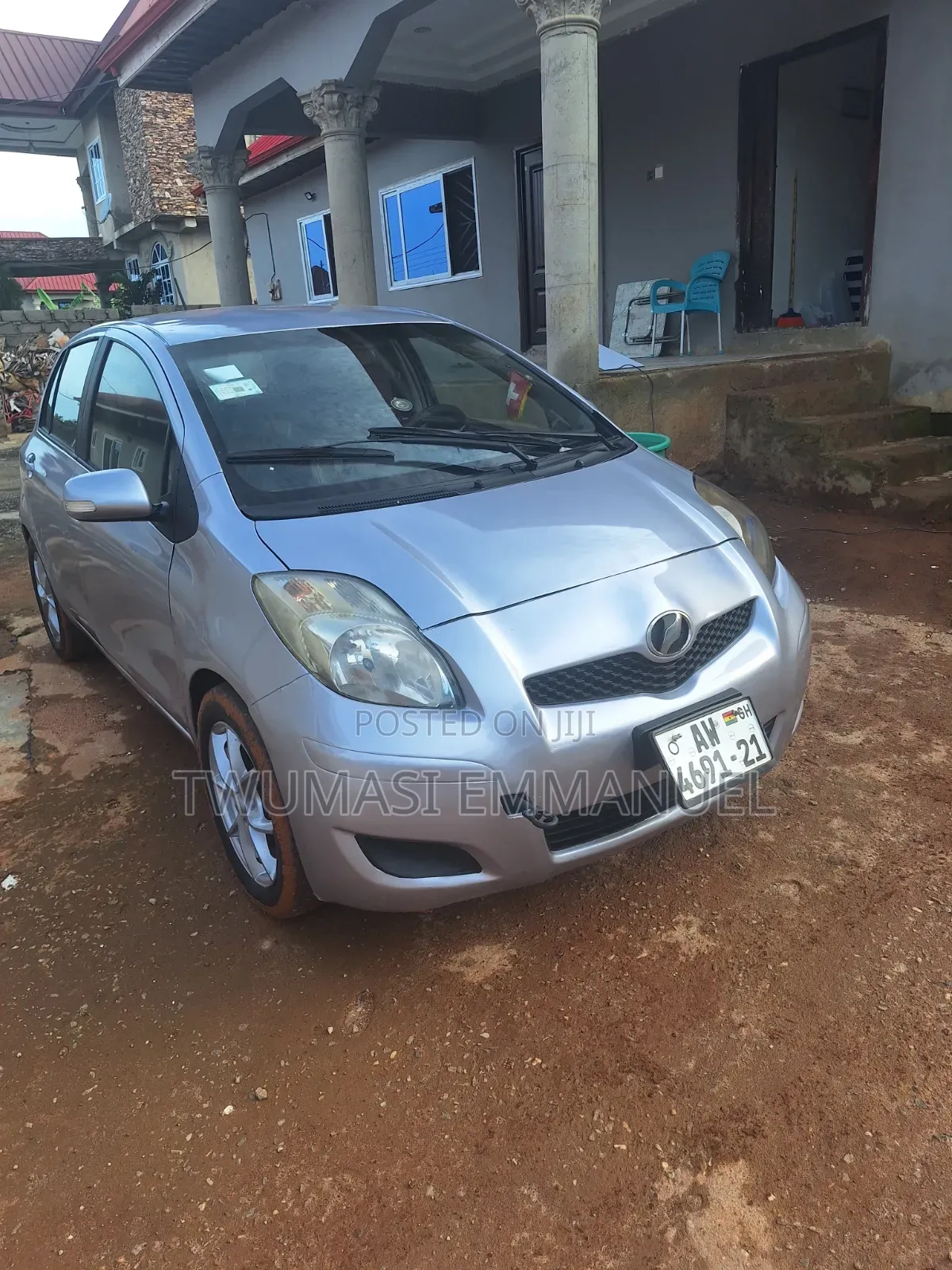 Toyota Vitz 1.3 AWD 5dr 2010 Gray