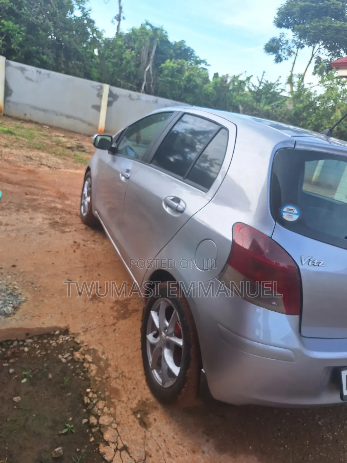 Toyota Vitz 1.3 AWD 5dr 2010 Gray