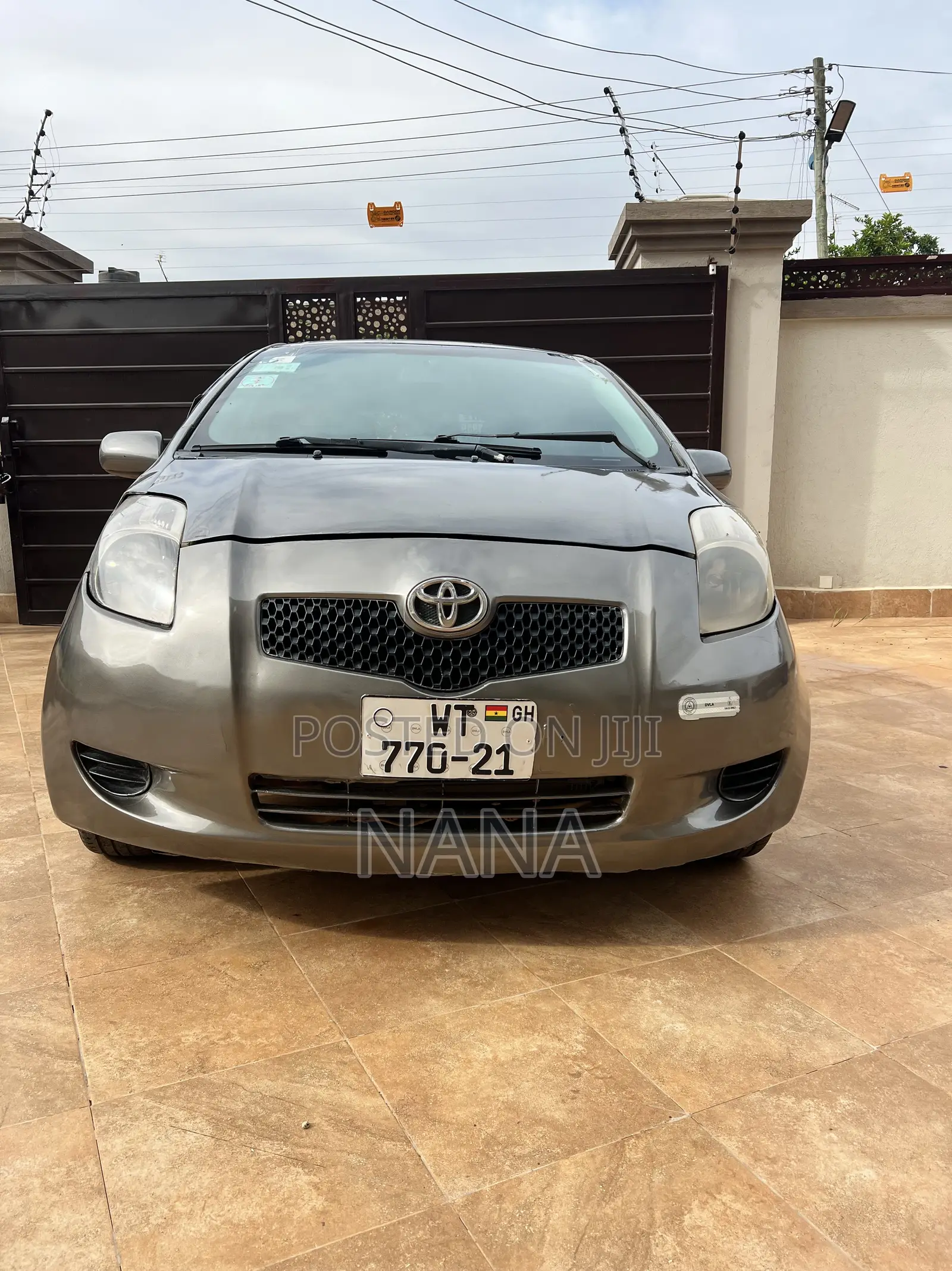 Toyota Vitz 2009 Gray