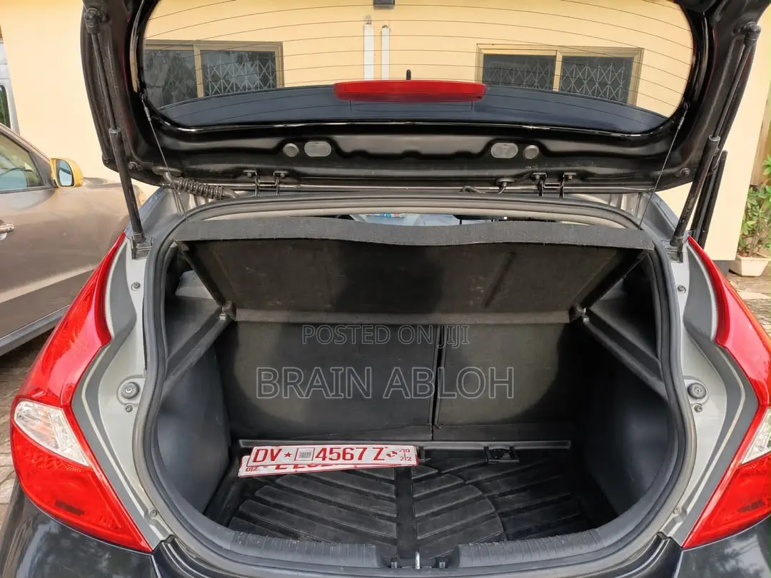 Hyundai Accent 2015 Black