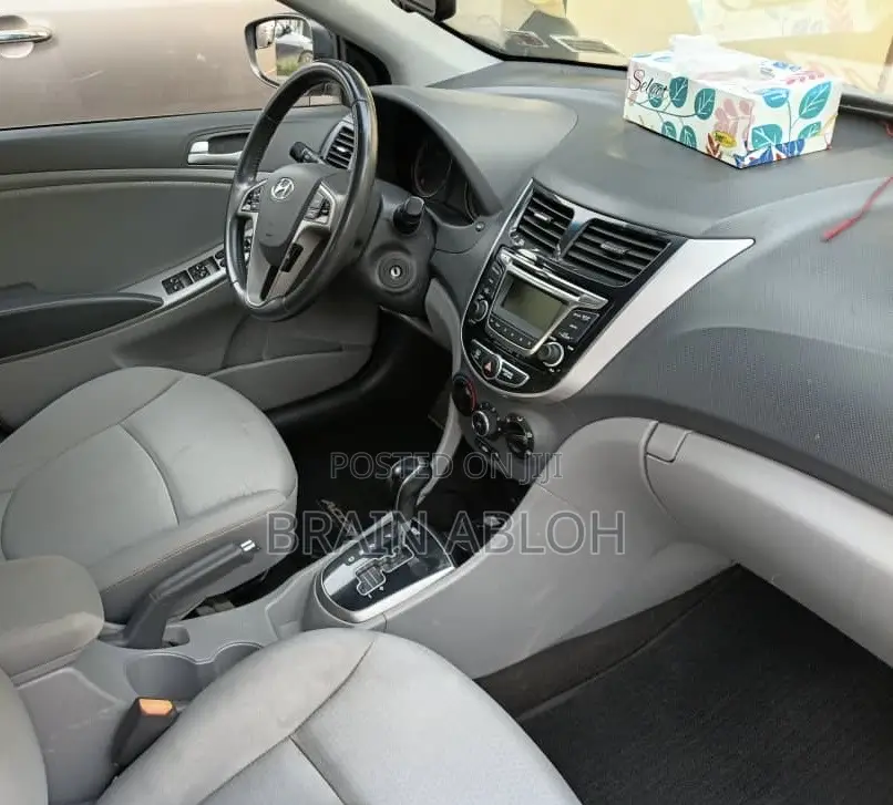 Hyundai Accent 2015 Black