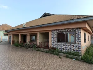 5bdrm House in Atonsu, Kumasi Metropolitan for rent
