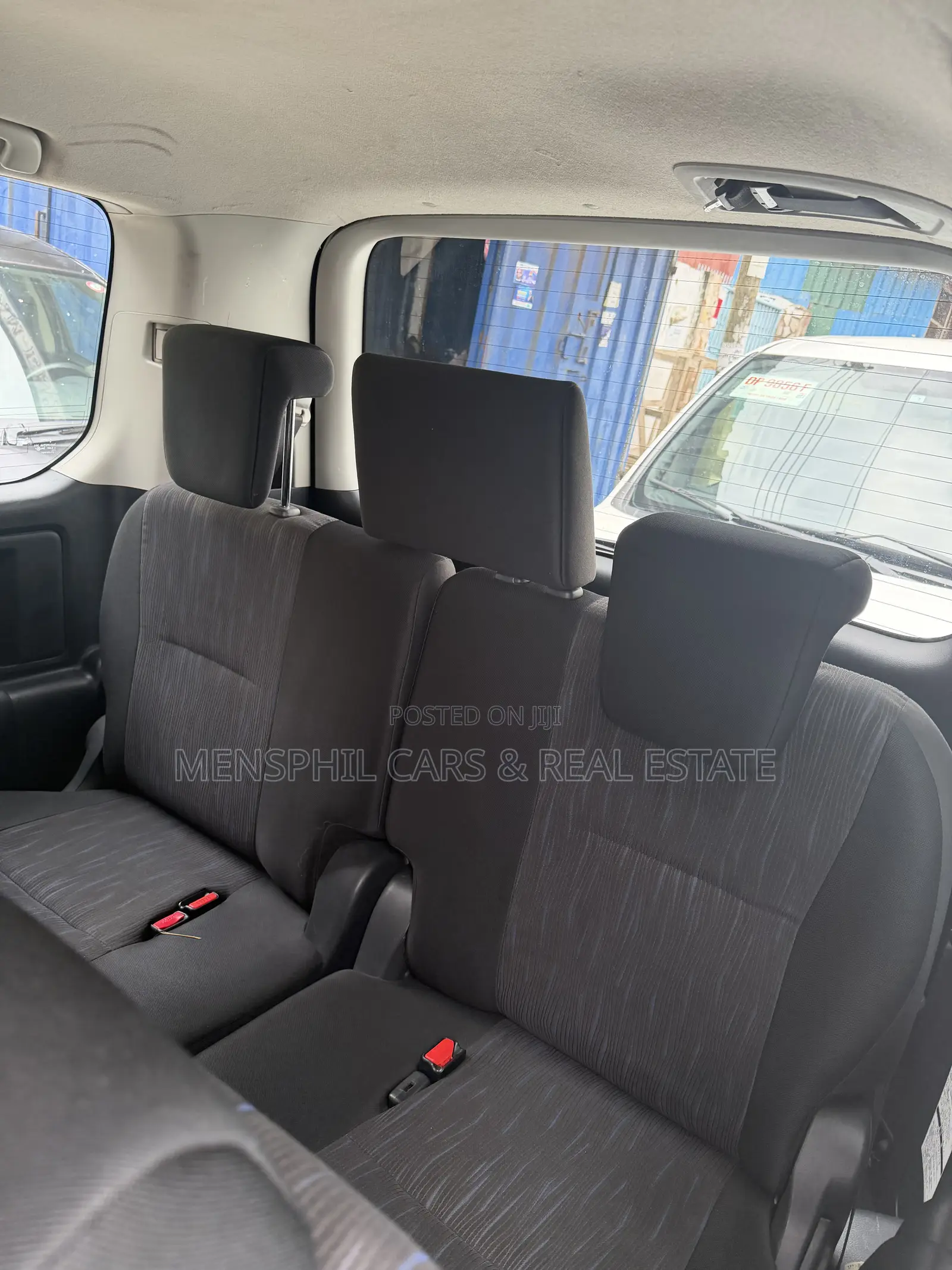 Toyota Voxy 2011 White