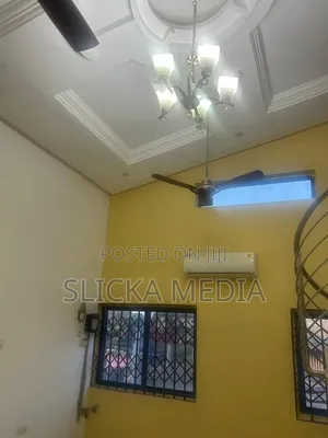 7bdrm Apartment in Slicka Media, Pokuase for sale