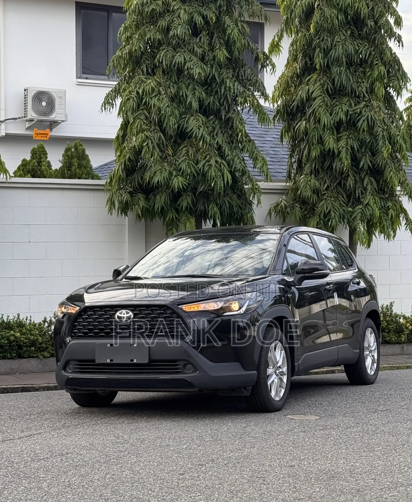 New Toyota Corolla Cross Hybrid SE AWD 2025 Black