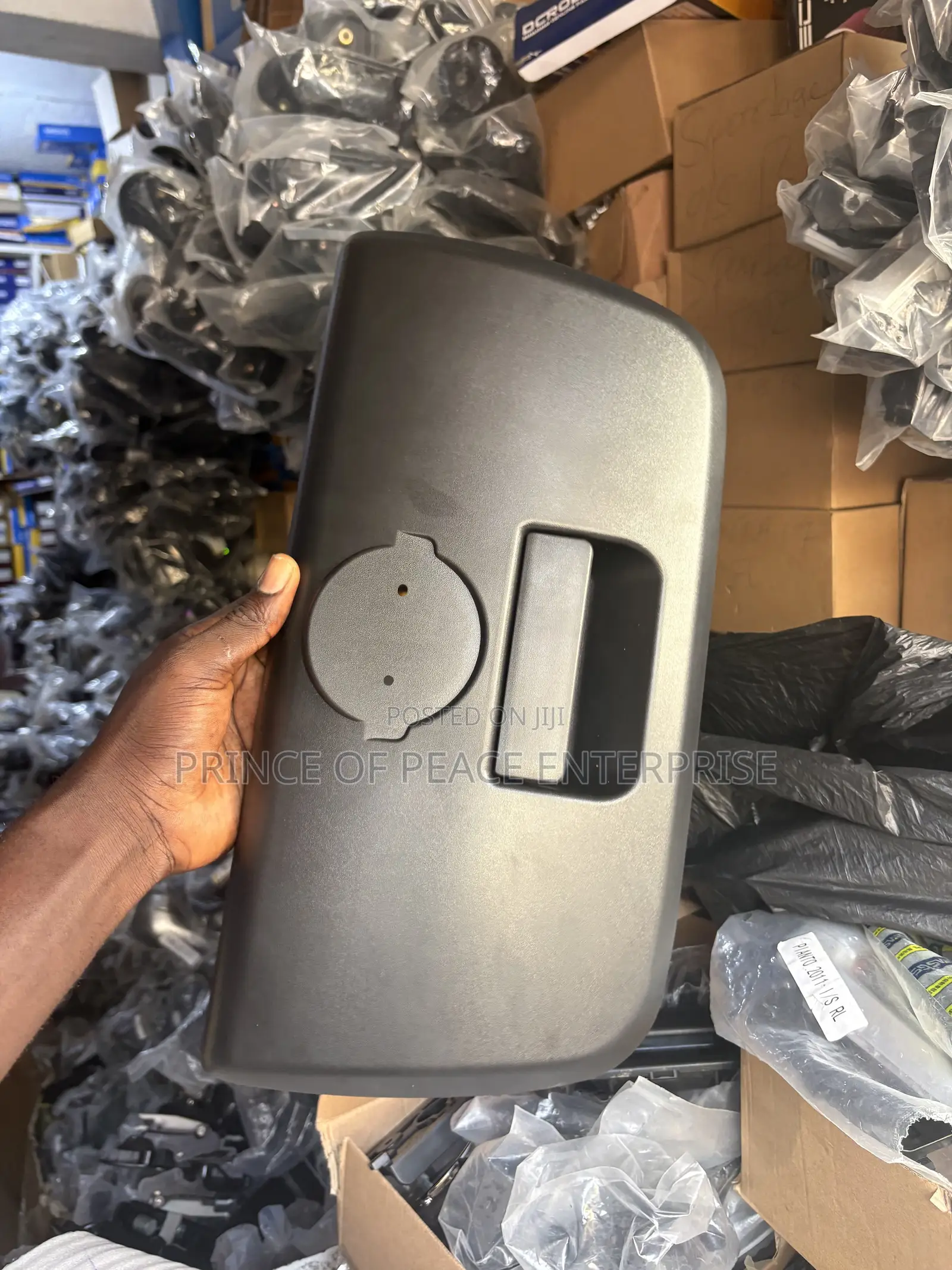 Nissan Hard Body Bucket Handle