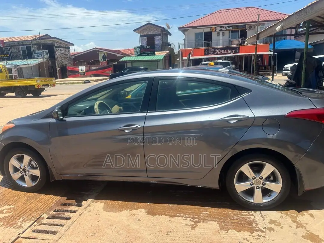 Hyundai Elantra 2013 Gray