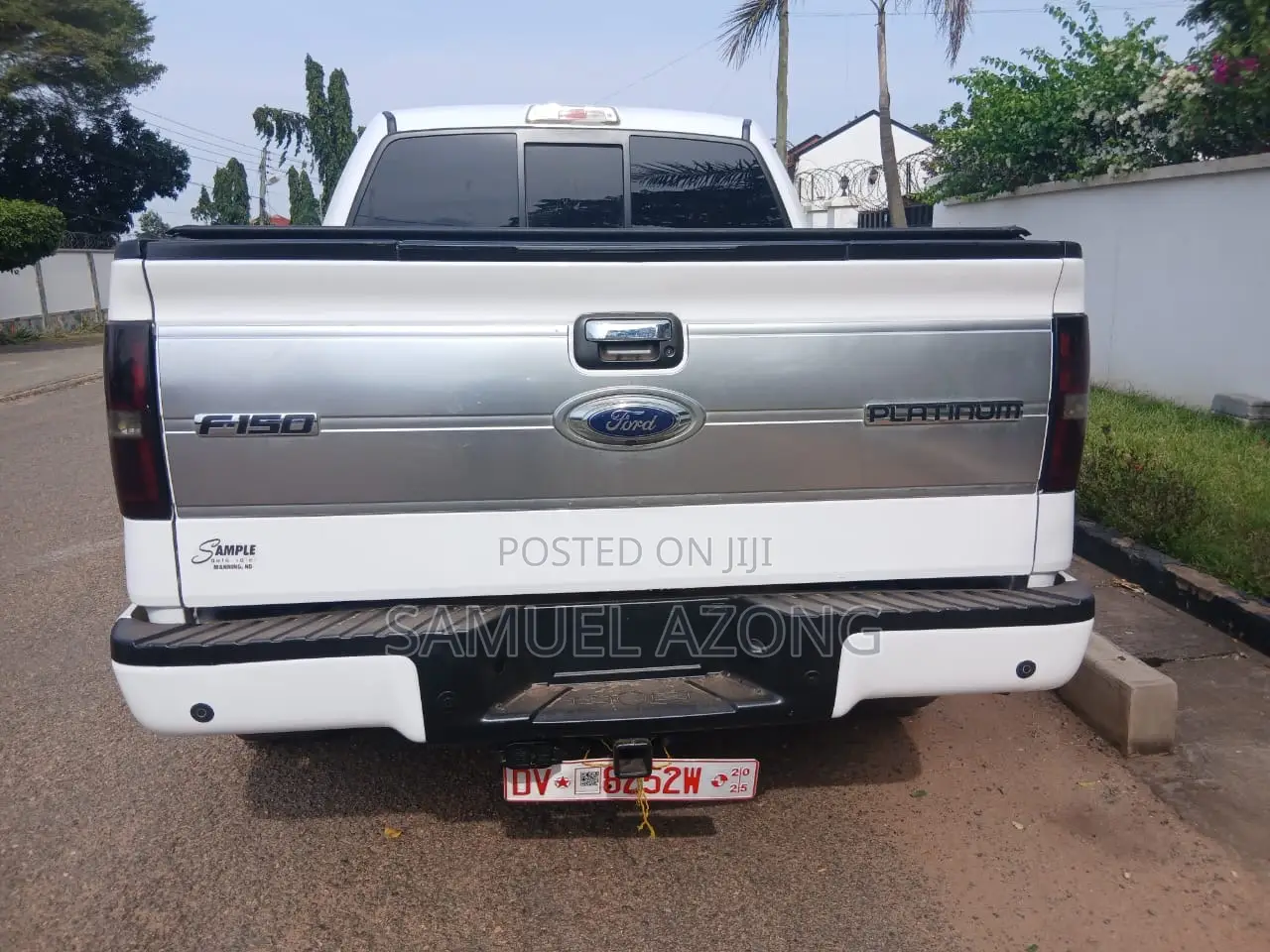 Ford F-150 Platinum 4dr SuperCrew 4WD 5.5 ft. SB (5.0L 8cyl 6A) 2014